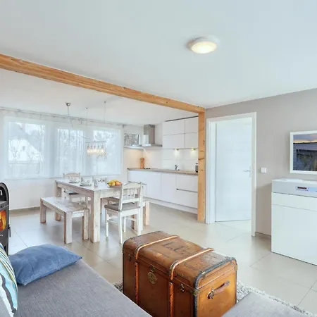 펜션 2 Bedroom Cozy In Wustrow 부스트로우