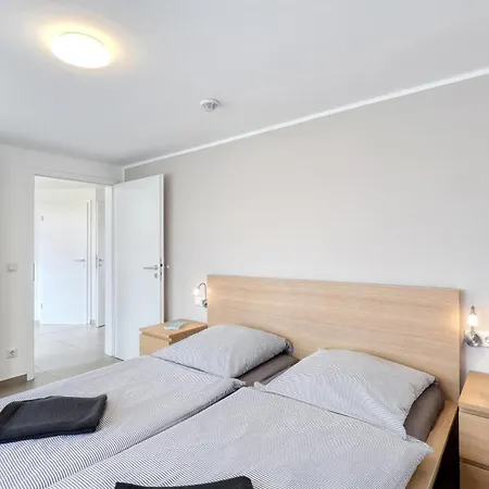 2 Bedroom Cozy In Wustrow 펜션 *