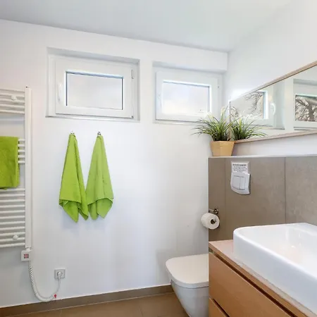 펜션 2 Bedroom Cozy In Wustrow