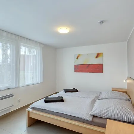 2 Bedroom Cozy In Wustrow *